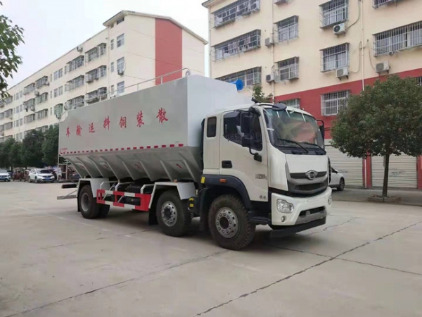 福田時代小三軸液壓34方國六散裝飼料運(yùn)輸車湖北廠家直銷