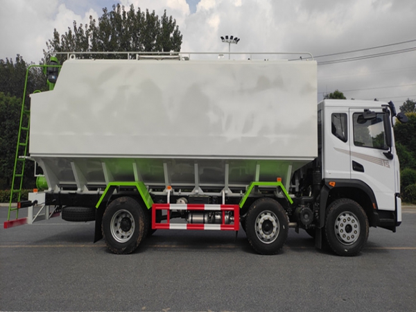 東風(fēng)華神T5（32方）散裝飼料運輸車